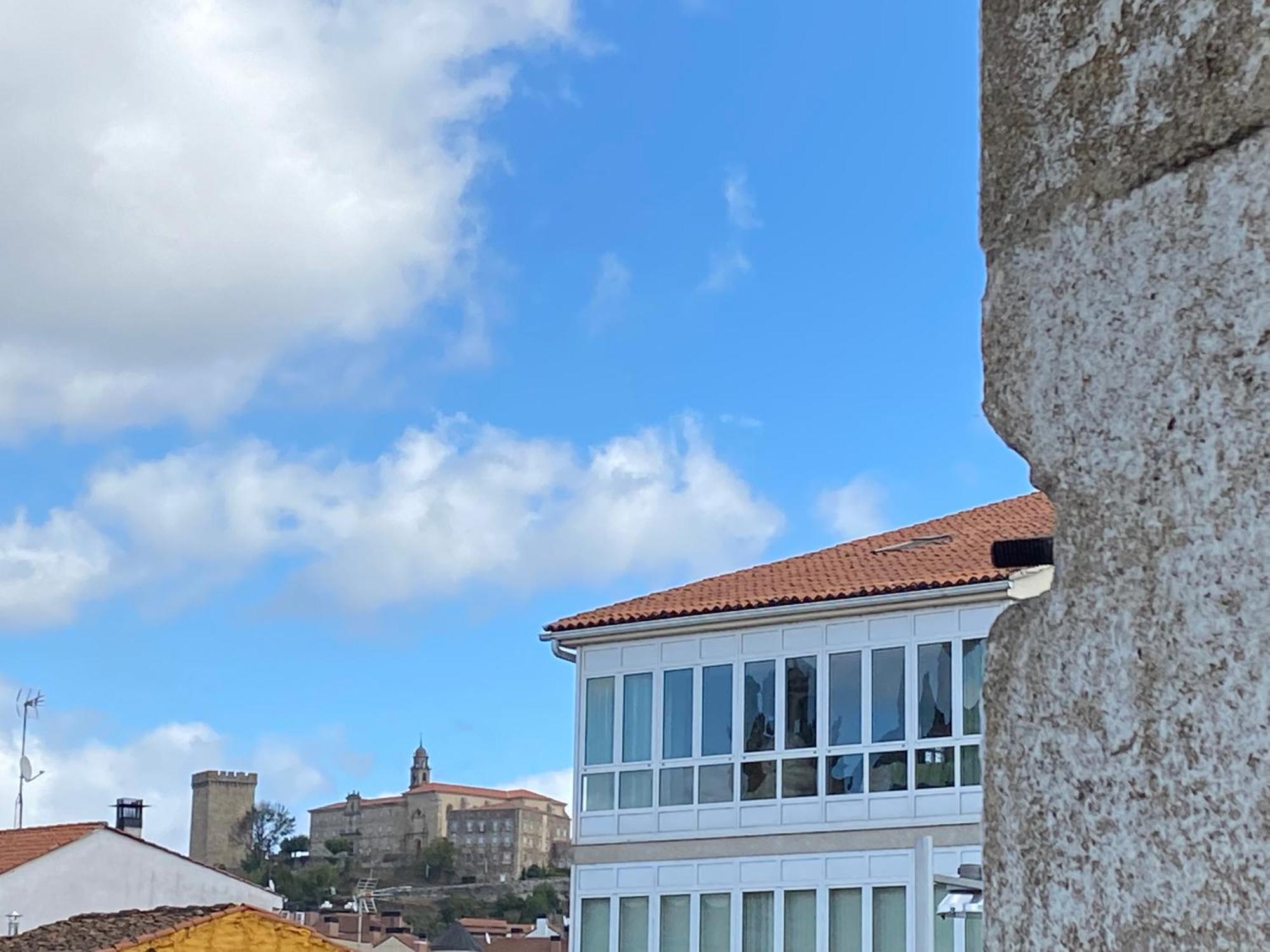 Campo De La Compania Apartman Monforte De Lemos Kültér fotó